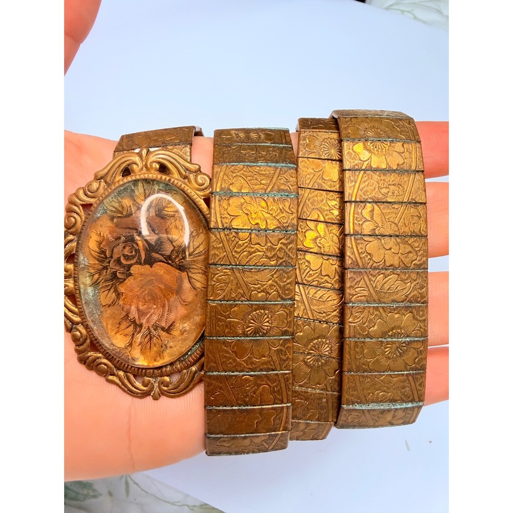 Vintage Etched Brass Metal Belt w/ Floral Cameo Buckle – 29"